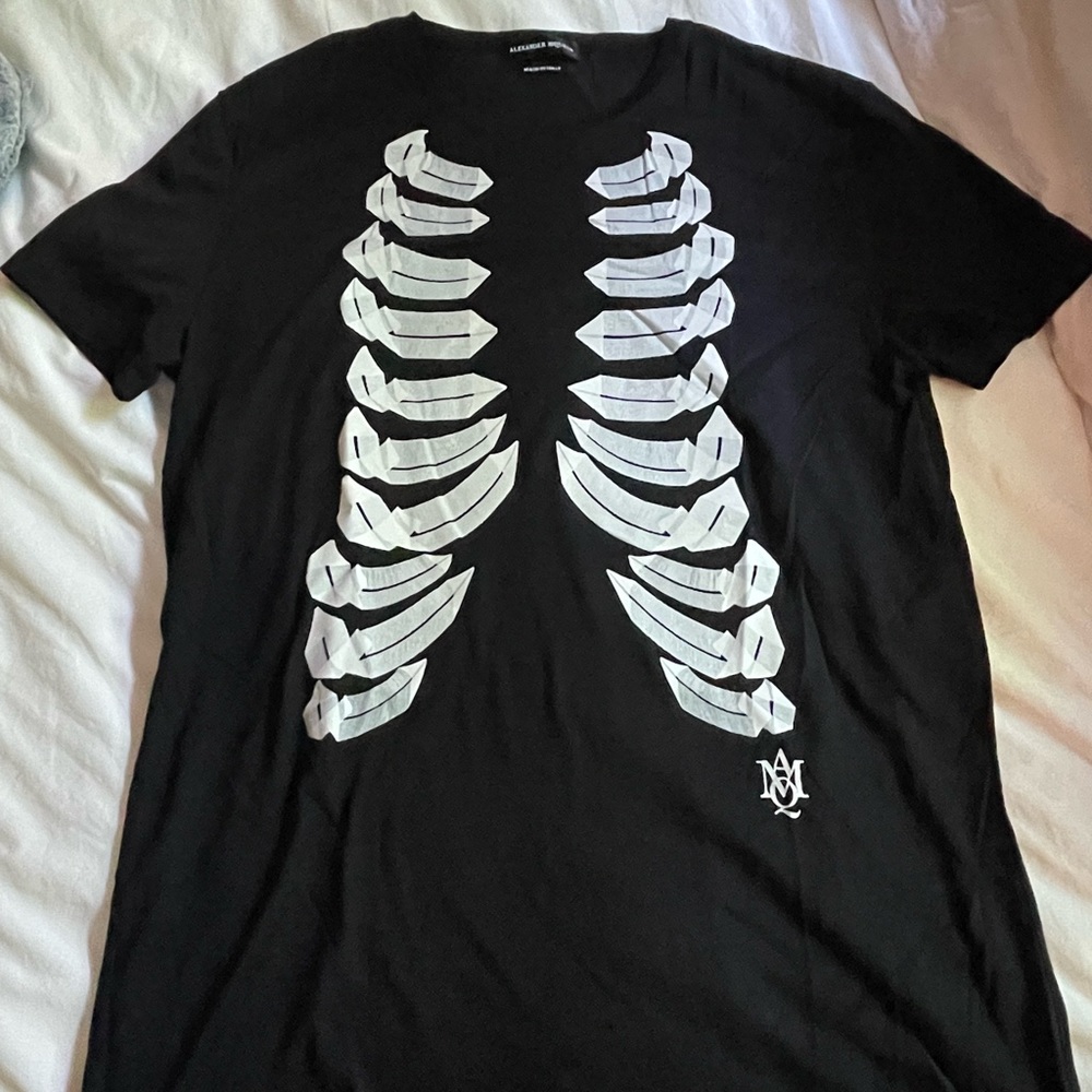 Black t shirt with bones detail Alexander McQueen